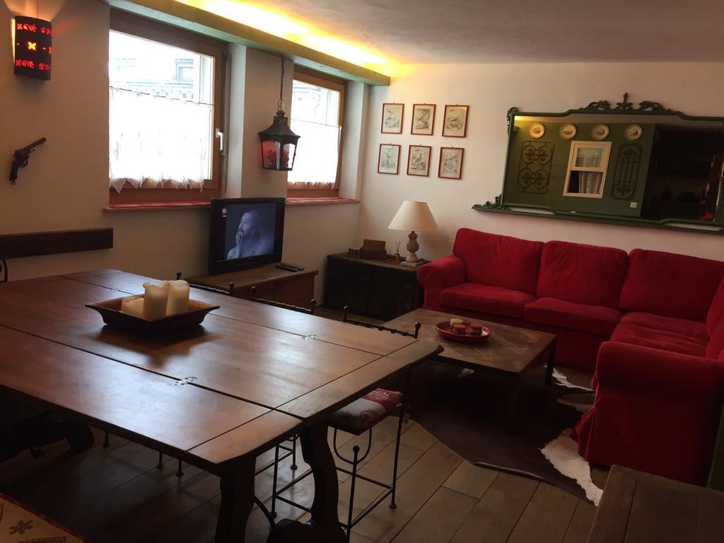 Meschihouse - Chesa Engadina Lägenhet Samedan Exteriör bild